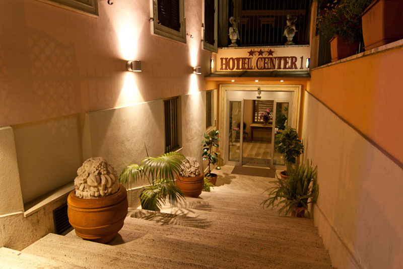 Hotel Center 2 โรม ภายนอก รูปภาพ