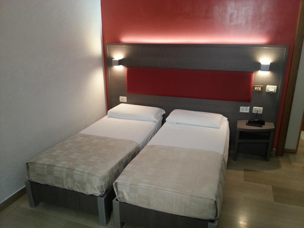 Hotel Center 2 โรม ภายนอก รูปภาพ